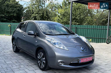 Хэтчбек Nissan Leaf 2015 в Владимире