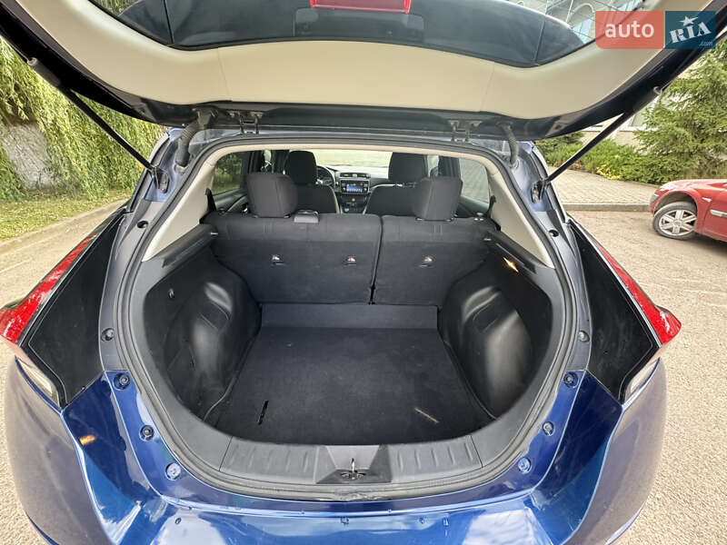 Хэтчбек Nissan Leaf 2018 в Ивано-Франковске