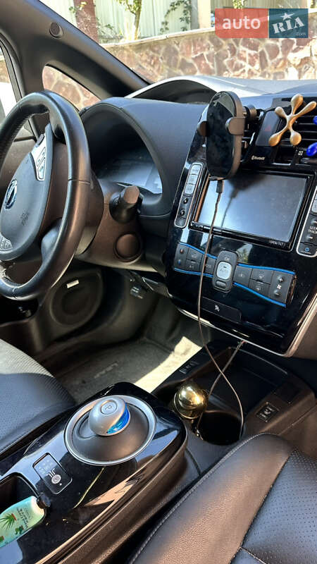 Хэтчбек Nissan Leaf 2014 в Львове фото 12 Хэтчбек Nissan Leaf 2014 в Львове