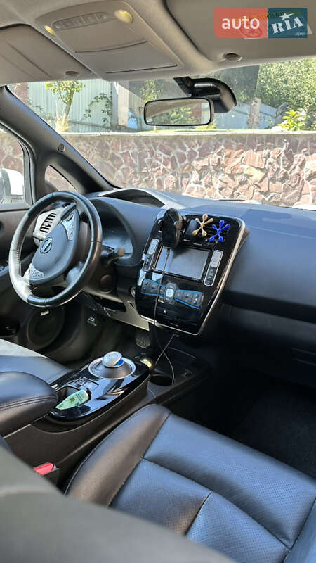 Хэтчбек Nissan Leaf 2014 в Львове фото 14 Хэтчбек Nissan Leaf 2014 в Львове