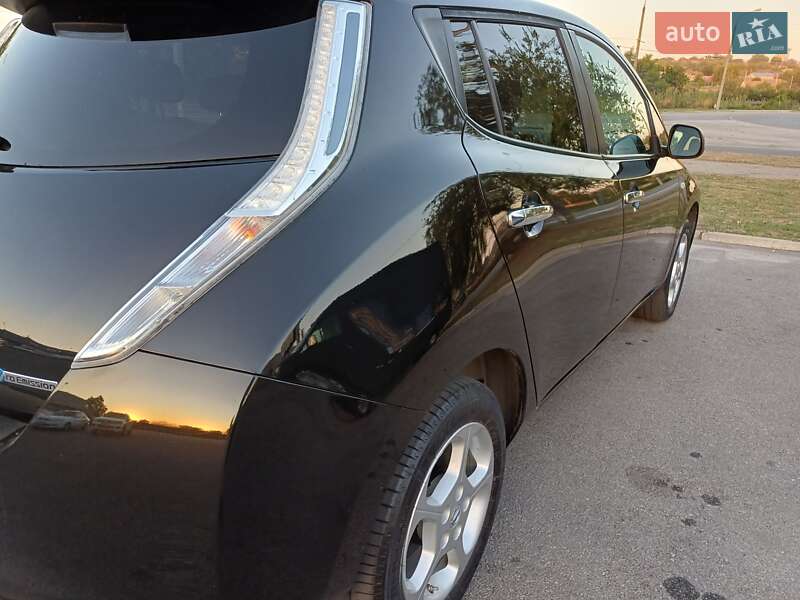 Хэтчбек Nissan Leaf 2016 в Запорожье фото 6 Хэтчбек Nissan Leaf 2016 в Запорожье