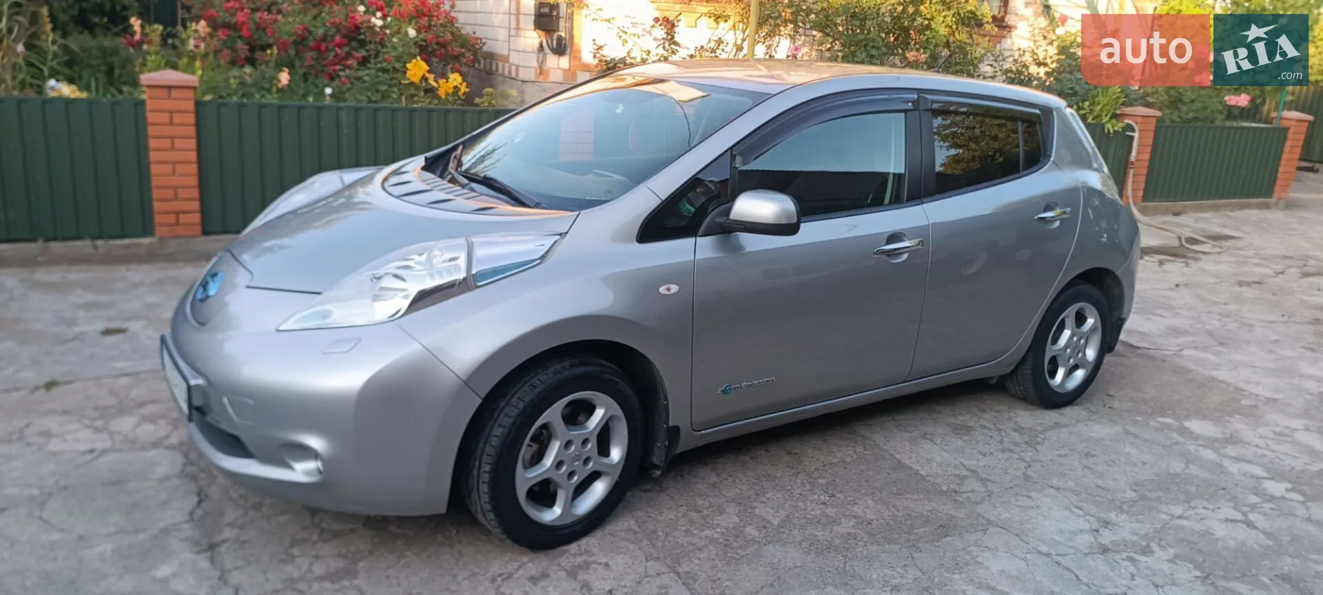 2015 Nissan Leaf - мініатюра 3