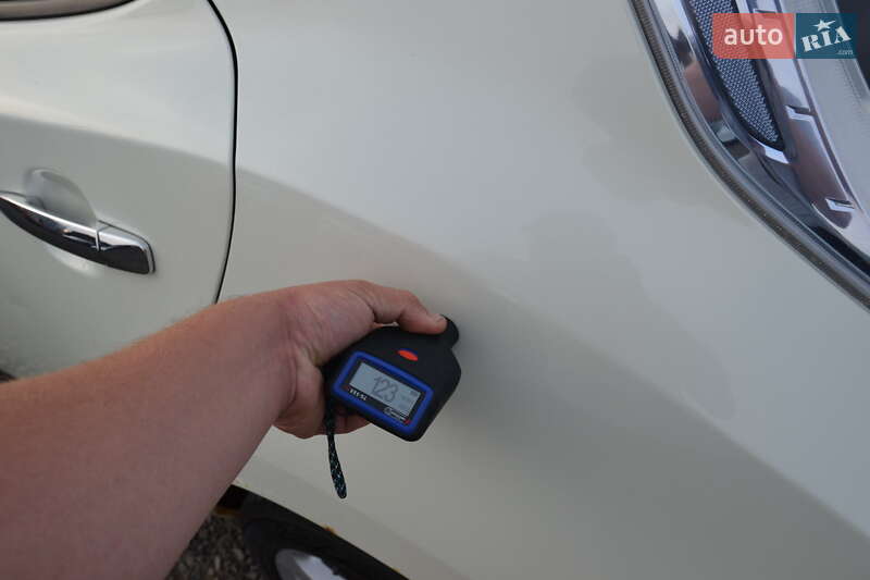 Хэтчбек Nissan Leaf 2012 в Луцке