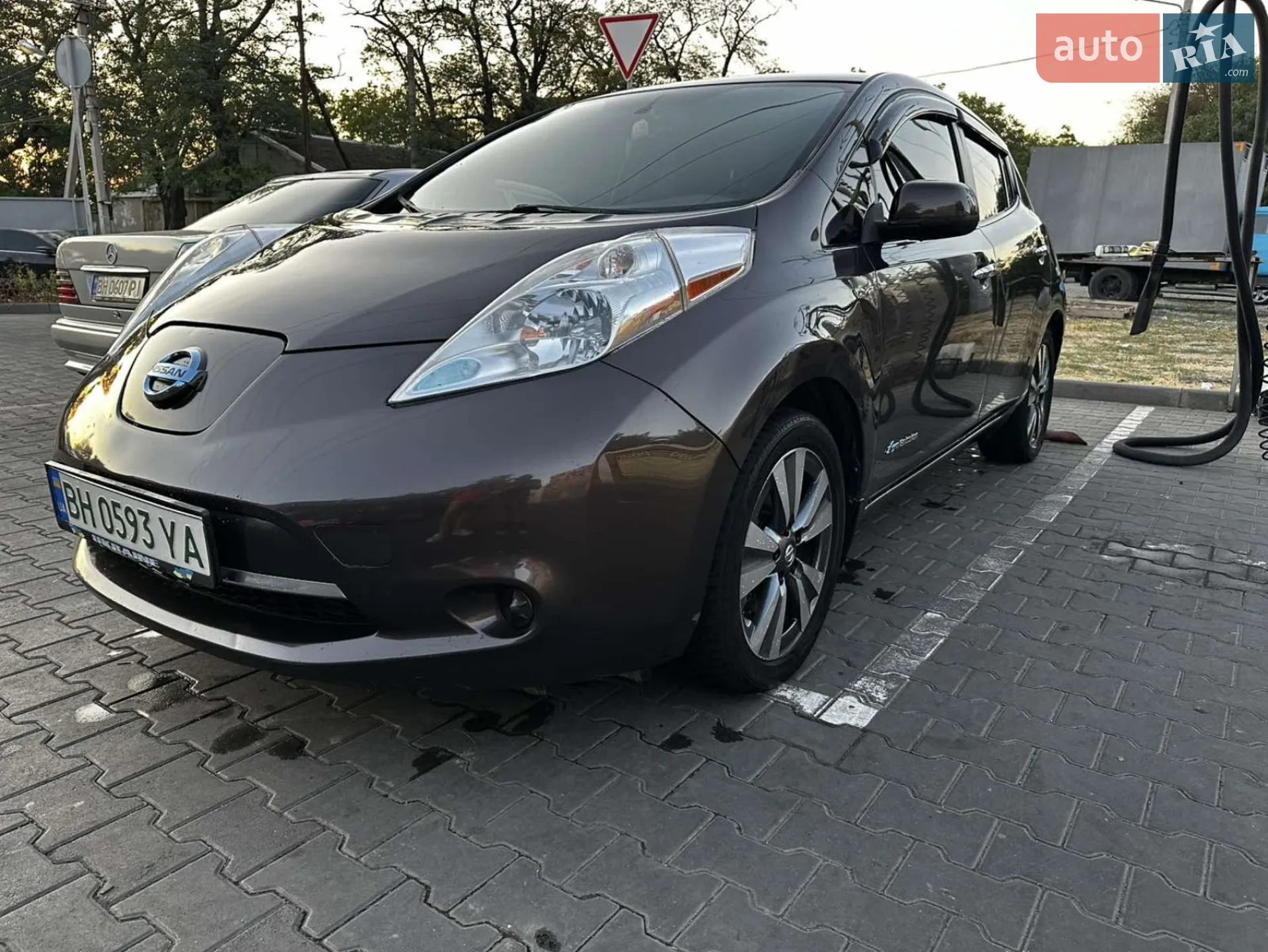 2016 Nissan Leaf - мініатюра 2