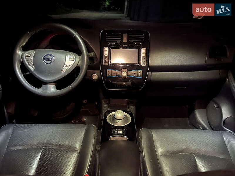 Хетчбек Nissan Leaf 2016 в Львові