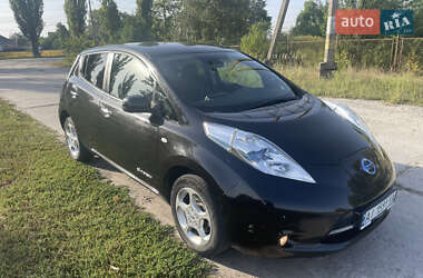 Хетчбек Nissan Leaf 2015 в Золотоноші