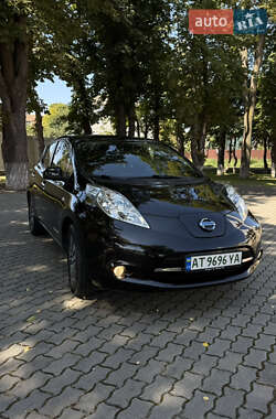Хэтчбек Nissan Leaf 2015 в Заболотове