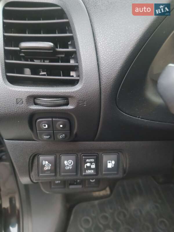 Хэтчбек Nissan Leaf 2016 в Луцке фото 6 Хэтчбек Nissan Leaf 2016 в Луцке