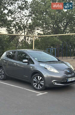 Хэтчбек Nissan Leaf 2015 в Одессе