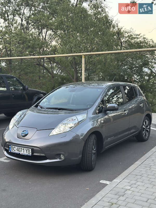 Хэтчбек Nissan Leaf 2015 в Одессе фото 3 Хэтчбек Nissan Leaf 2015 в Одессе