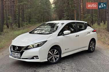 Хетчбек Nissan Leaf 2020 в Києві