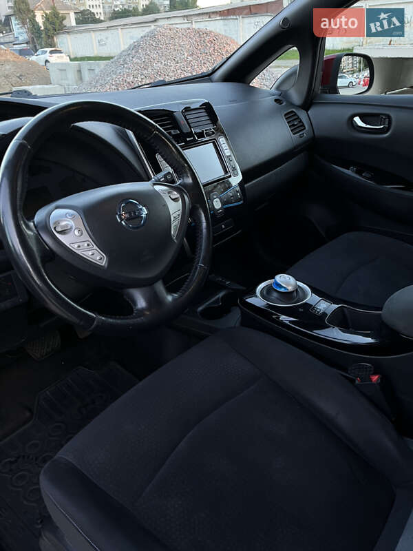 Хэтчбек Nissan Leaf 2013 в Киеве