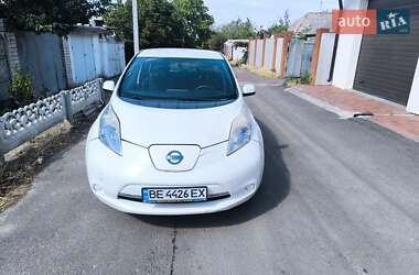 Хетчбек Nissan Leaf 2013 в Миколаєві
