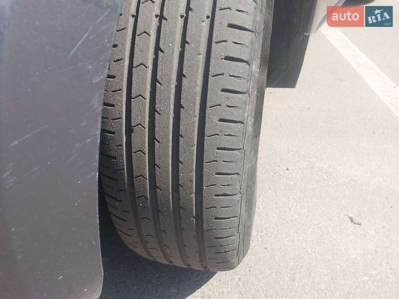 Хэтчбек Nissan Leaf 2013 в Днепре фото 19 Хэтчбек Nissan Leaf 2013 в Днепре