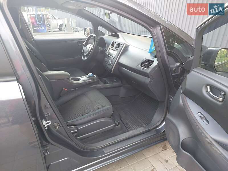 Хэтчбек Nissan Leaf 2013 в Днепре фото 26 Хэтчбек Nissan Leaf 2013 в Днепре