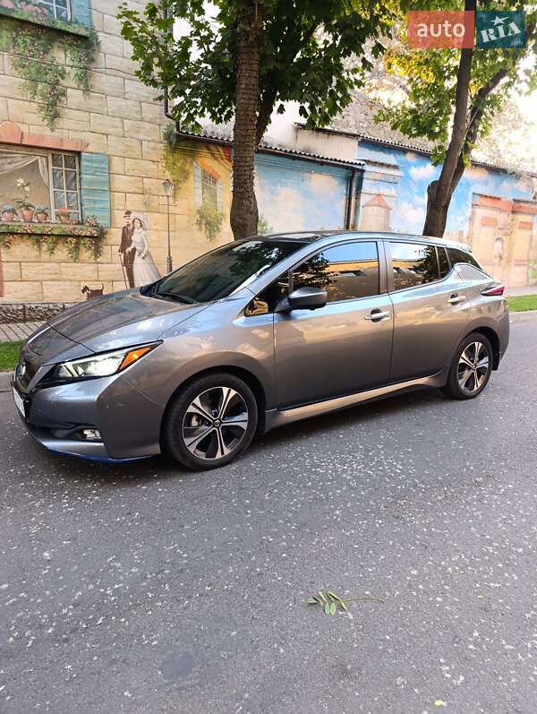 Хетчбек Nissan Leaf 2022 в Білгороді-Дністровському