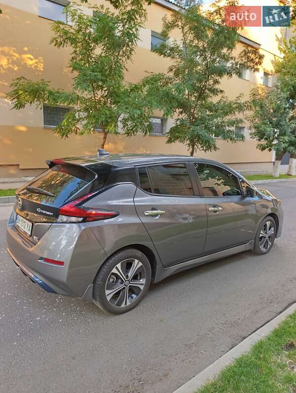 Хетчбек Nissan Leaf 2022 в Білгороді-Дністровському