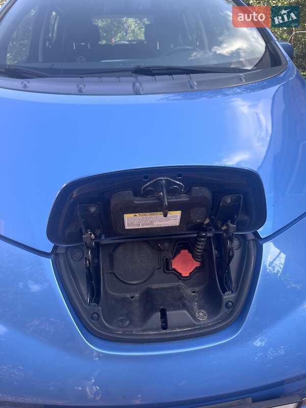 Хэтчбек Nissan Leaf 2013 в Львове фото 3 Хэтчбек Nissan Leaf 2013 в Львове