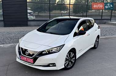 Хетчбек Nissan Leaf 2019 в Дніпрі