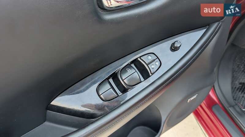 Хэтчбек Nissan Leaf 2013 в Луцке фото 22 Хэтчбек Nissan Leaf 2013 в Луцке