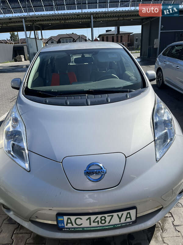 Хэтчбек Nissan Leaf 2012 в Луцке