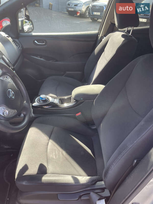 Хэтчбек Nissan Leaf 2014 в Ровно фото 7 Хэтчбек Nissan Leaf 2014 в Ровно