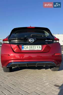 Хэтчбек Nissan Leaf 2019 в 