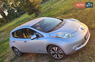 Хэтчбек Nissan Leaf 2014 в Нежине