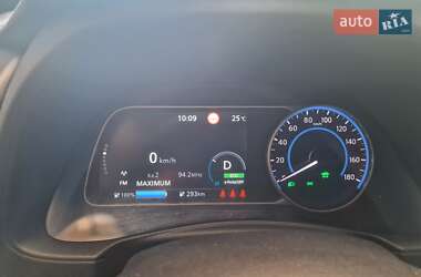Хэтчбек Nissan Leaf 2021 в Киеве