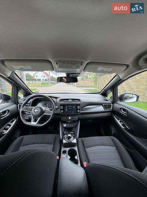 Хэтчбек Nissan Leaf 2023 в Ровно