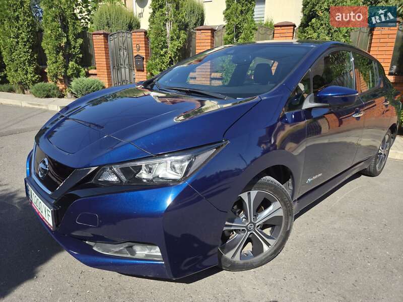Хэтчбек Nissan Leaf 2019 в Хмельницком