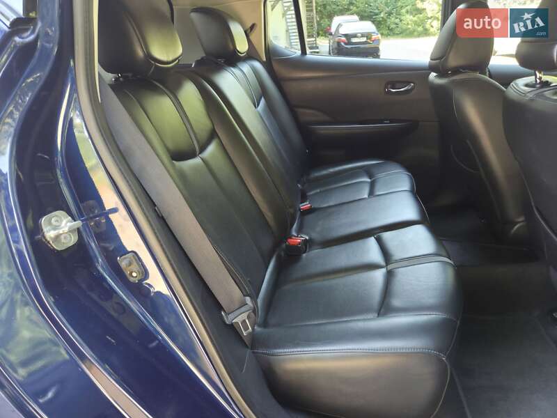 Хэтчбек Nissan Leaf 2019 в Хмельницком