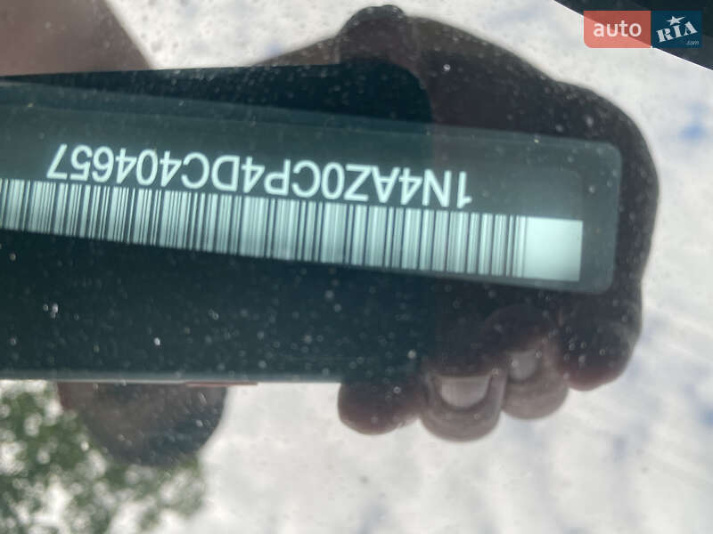 Хэтчбек Nissan Leaf 2013 в Львове