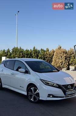 Хетчбек Nissan Leaf 2019 в Дніпрі
