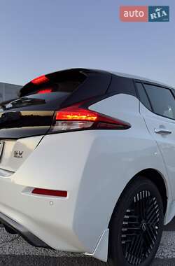 Хэтчбек Nissan Leaf 2023 в Ровно