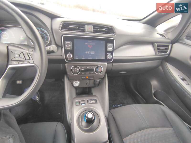 Хэтчбек Nissan Leaf 2020 в Ровно