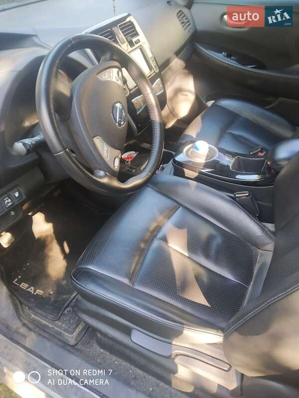 Хэтчбек Nissan Leaf 2014 в Коломые фото 4 Хэтчбек Nissan Leaf 2014 в Коломые