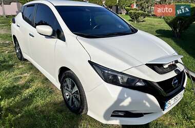 Хетчбек Nissan Leaf 2020 в Стрию