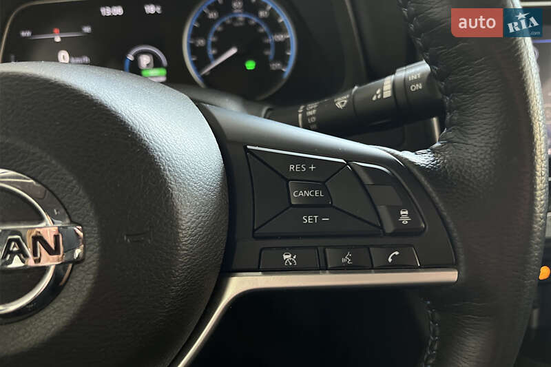 Хэтчбек Nissan Leaf 2019 в Шептицькому