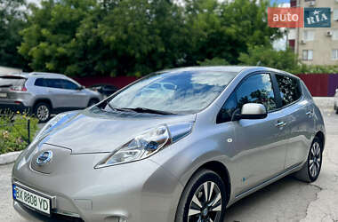Хэтчбек Nissan Leaf 2013 в Каменец-Подольском