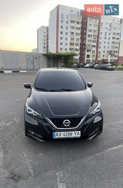Хэтчбек Nissan Leaf 2018 в Харькове