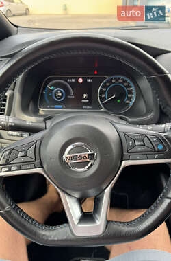 Хэтчбек Nissan Leaf 2020 в 