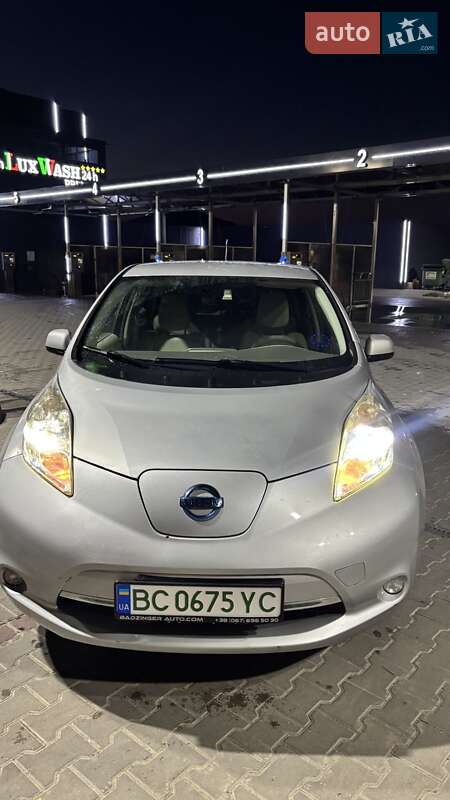 Хэтчбек Nissan Leaf 2011 в Львове фото 3 Хэтчбек Nissan Leaf 2011 в Львове