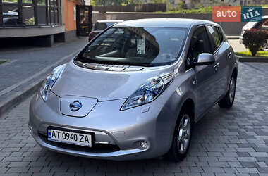 Хетчбек Nissan Leaf 2012 в Івано-Франківську