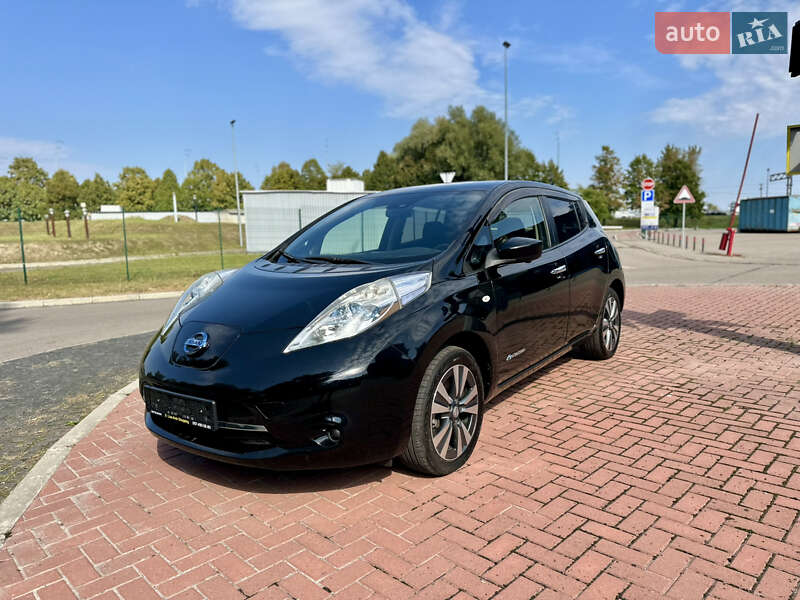 Хэтчбек Nissan Leaf 2017 в Киеве