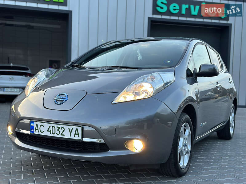 Хэтчбек Nissan Leaf 2013 в Владимире