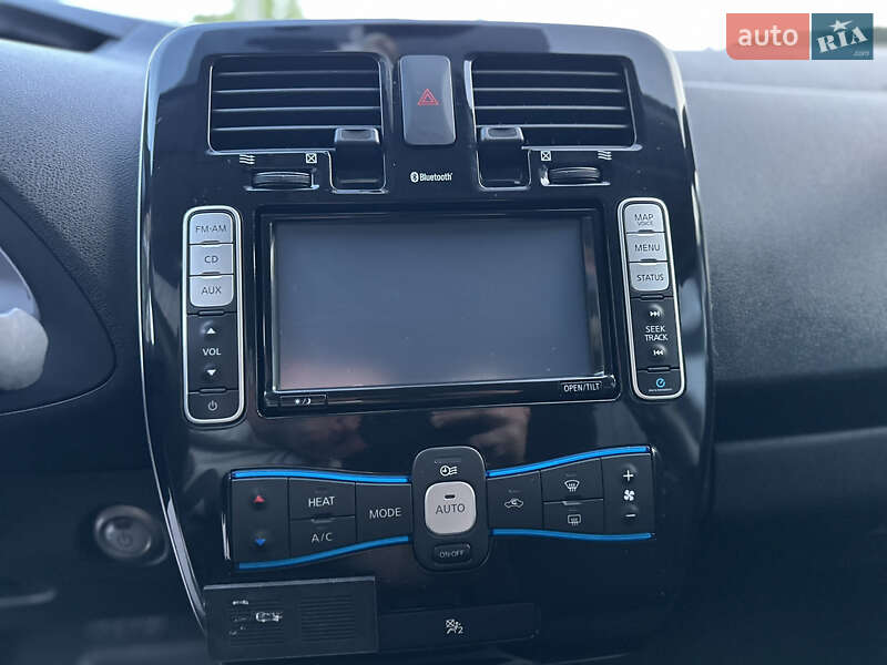 Хэтчбек Nissan Leaf 2013 в Владимире