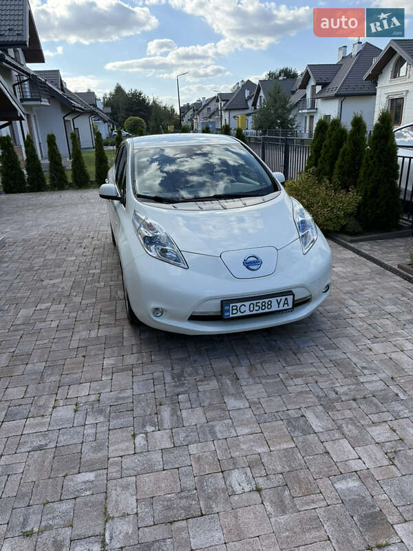 Хэтчбек Nissan Leaf 2012 в Львове фото 3 Хэтчбек Nissan Leaf 2012 в Львове