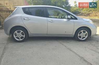 Хэтчбек Nissan Leaf 2012 в Одессе
