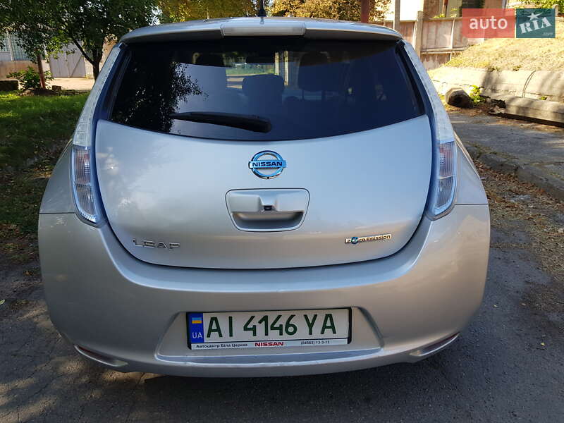 Хэтчбек Nissan Leaf 2012 в Белой Церкви